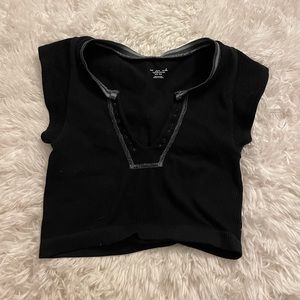Gone for Gold UO XS/S Black Top